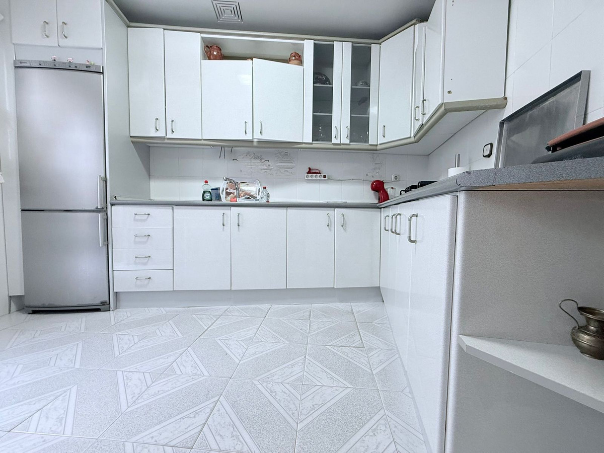Geschakelde Woning te koop in Coín | 4 slaapkamers H5387020