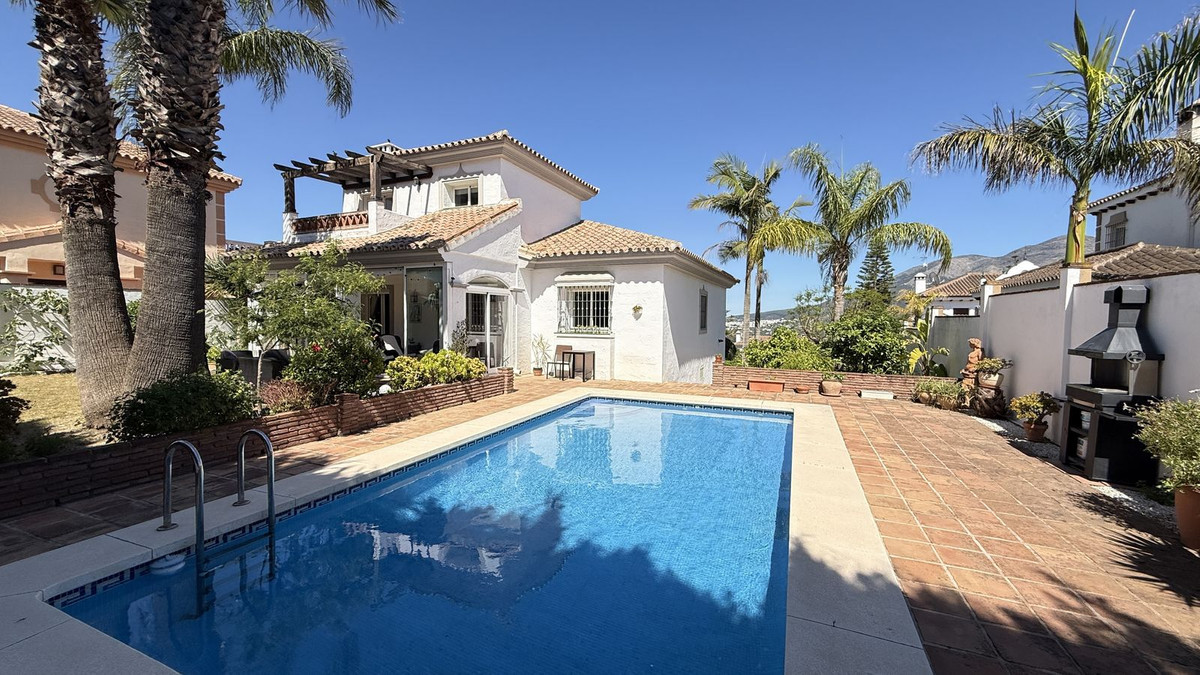 Vrijstaande Villa te koop in Coín | 3 slaapkamers H5391217
