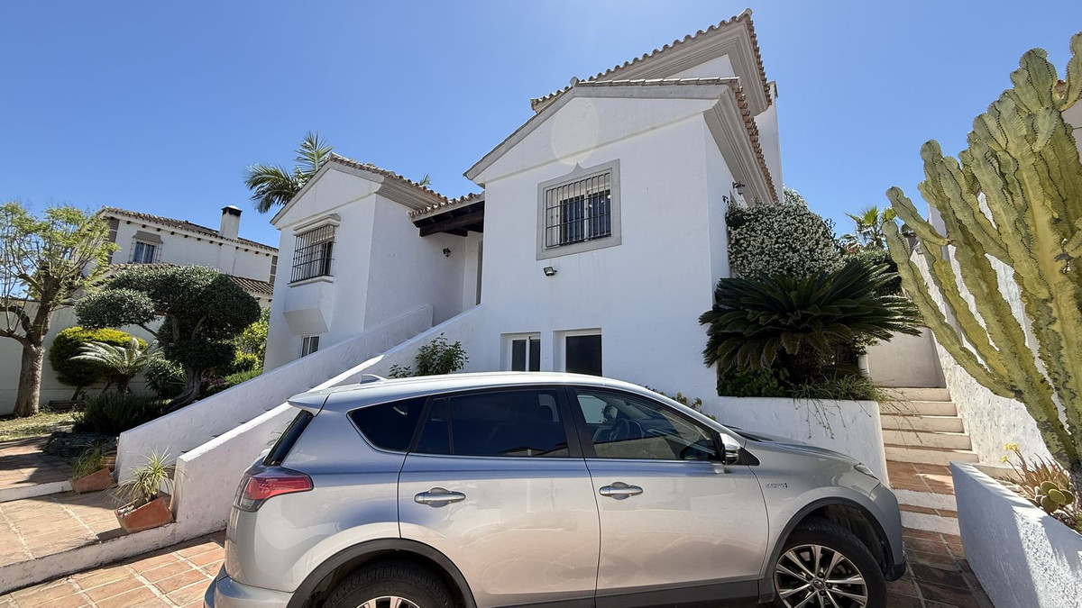 Vrijstaande Villa te koop in Coín | 3 slaapkamers H5391217