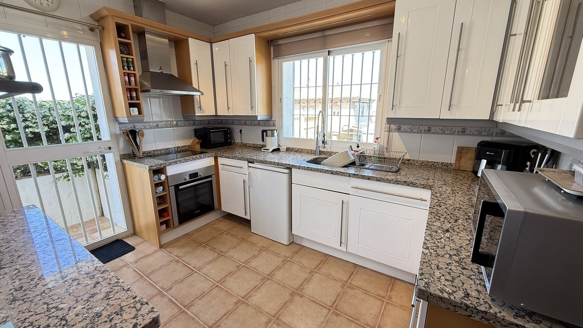 Vrijstaande Villa te koop in Coín | 3 slaapkamers H5391217
