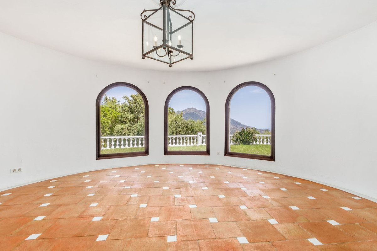 Vrijstaande Villa te koop in Coín | 6 slaapkamers H5394253