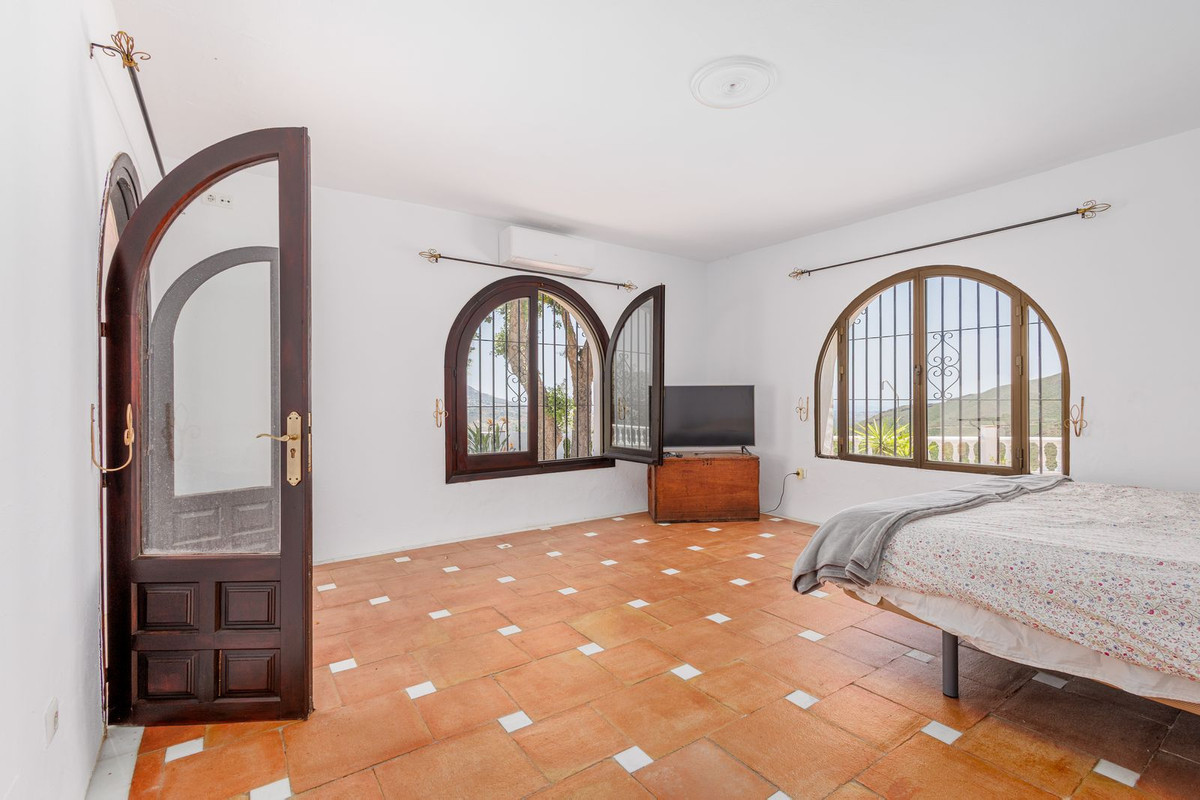 Vrijstaande Villa te koop in Coín | 6 slaapkamers H5394253