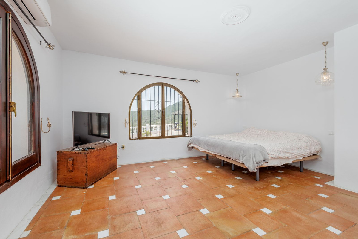 Vrijstaande Villa te koop in Coín | 6 slaapkamers H5394253