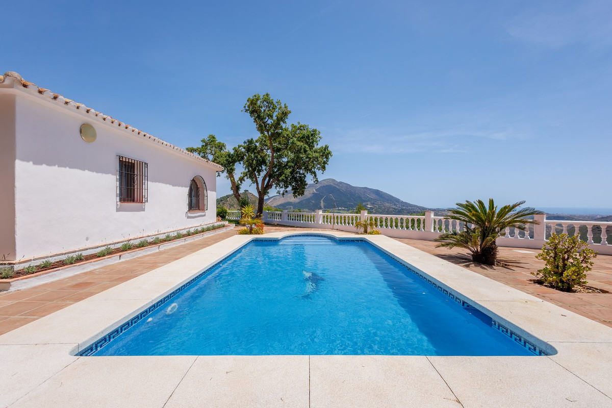 Vrijstaande Villa te koop in Coín | 6 slaapkamers H5394253