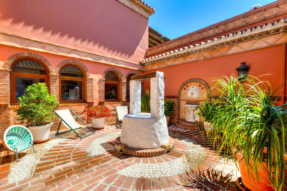 Finca - Cortijo te koop in Coín | 8 slaapkamers H5394313