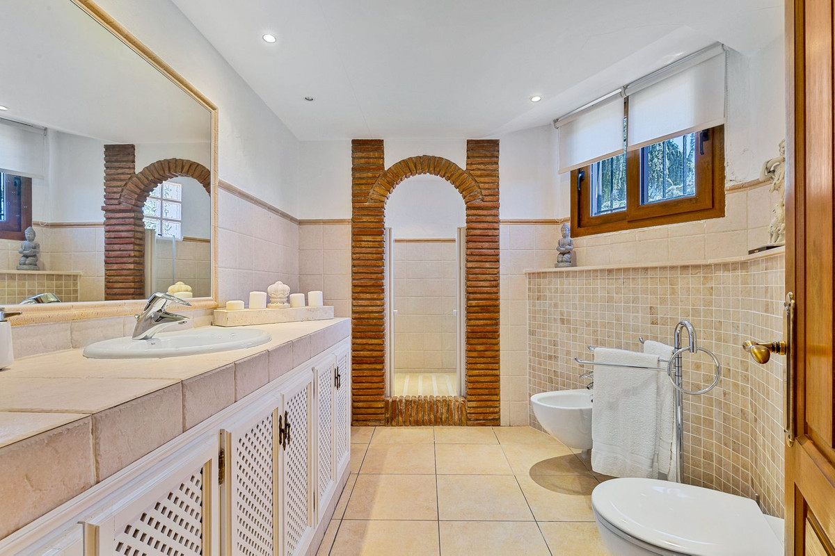 Finca - Cortijo te koop in Coín | 8 slaapkamers H5394313