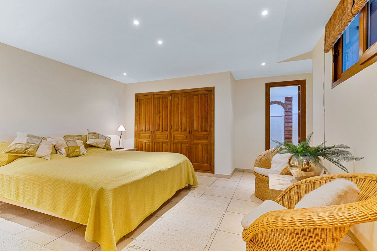 Finca - Cortijo te koop in Coín | 8 slaapkamers H5394313