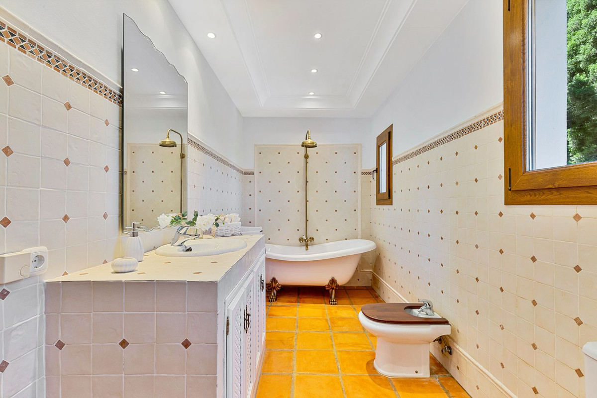 Finca - Cortijo te koop in Coín | 8 slaapkamers H5394313