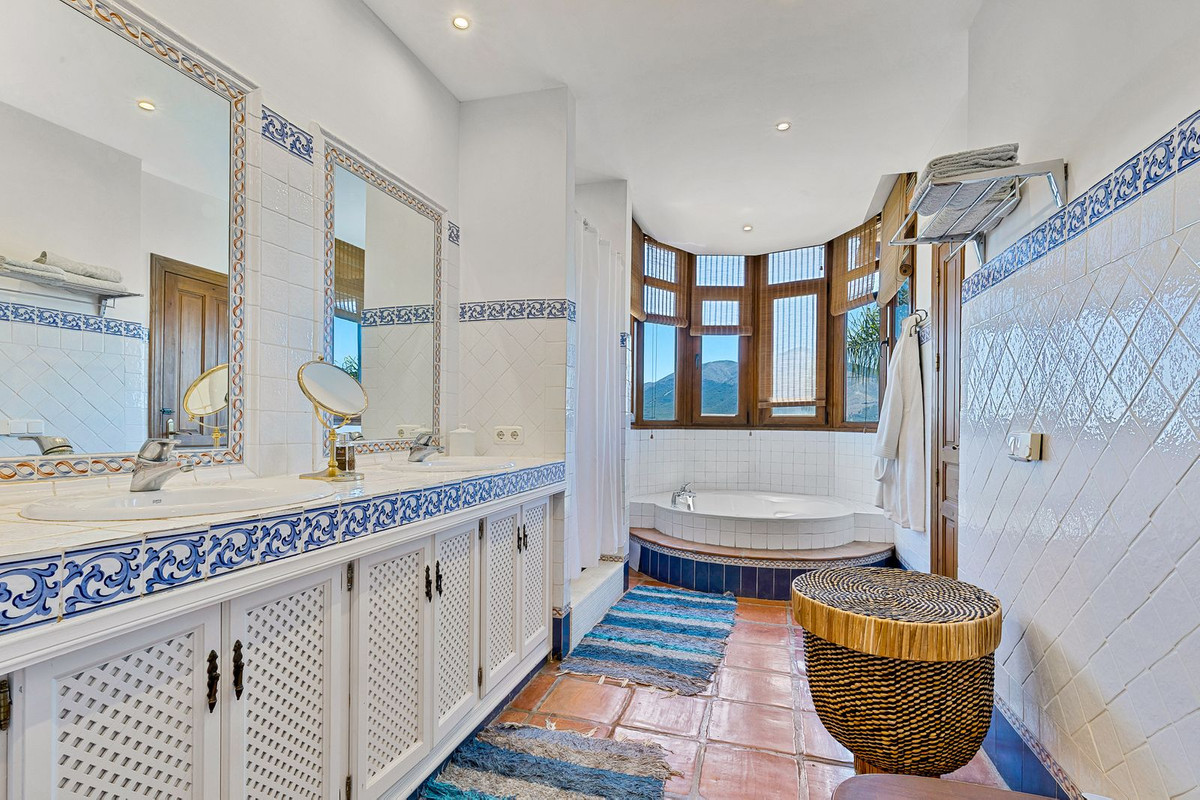 Finca - Cortijo te koop in Coín | 8 slaapkamers H5394313