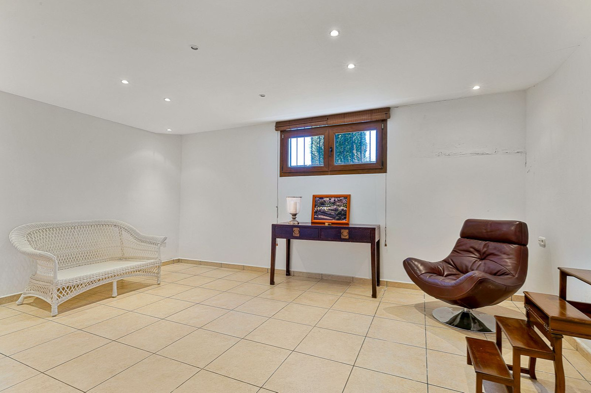 Finca - Cortijo te koop in Coín | 8 slaapkamers H5394313