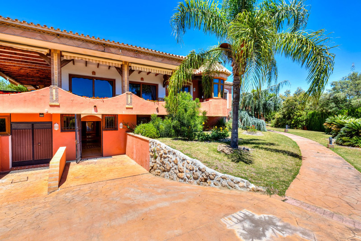 Finca - Cortijo te koop in Coín | 8 slaapkamers H5394313