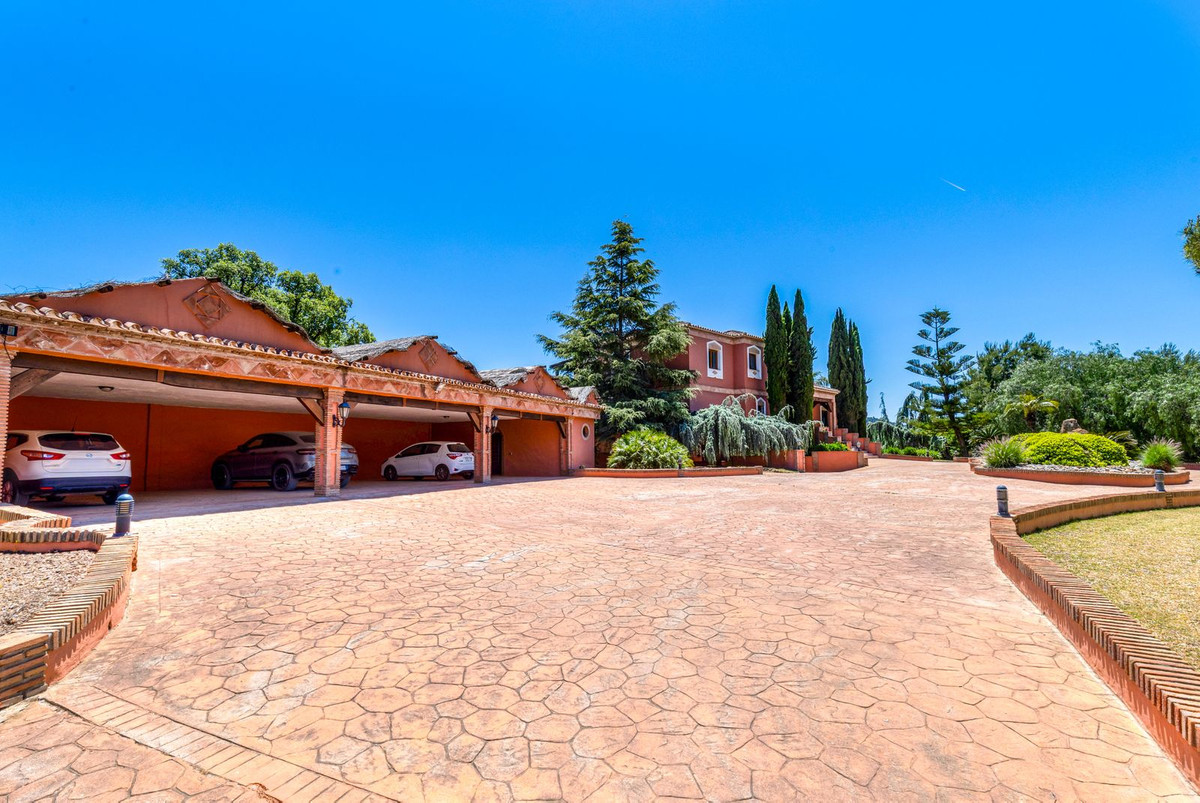 Finca - Cortijo te koop in Coín | 8 slaapkamers H5394313