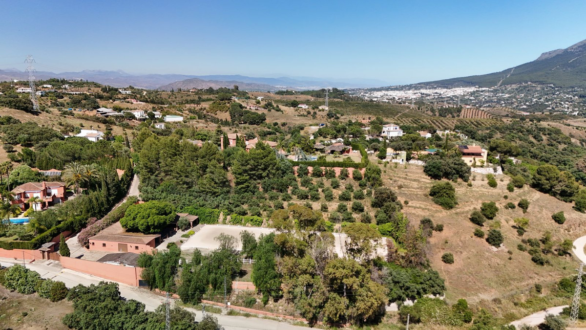 Finca - Cortijo te koop in Coín | 8 slaapkamers H5394313