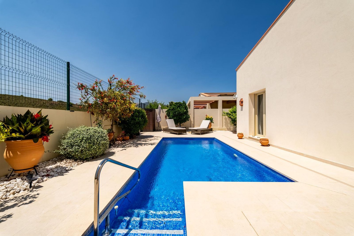 Vrijstaande Villa te koop in Coín | 3 slaapkamers H5412289