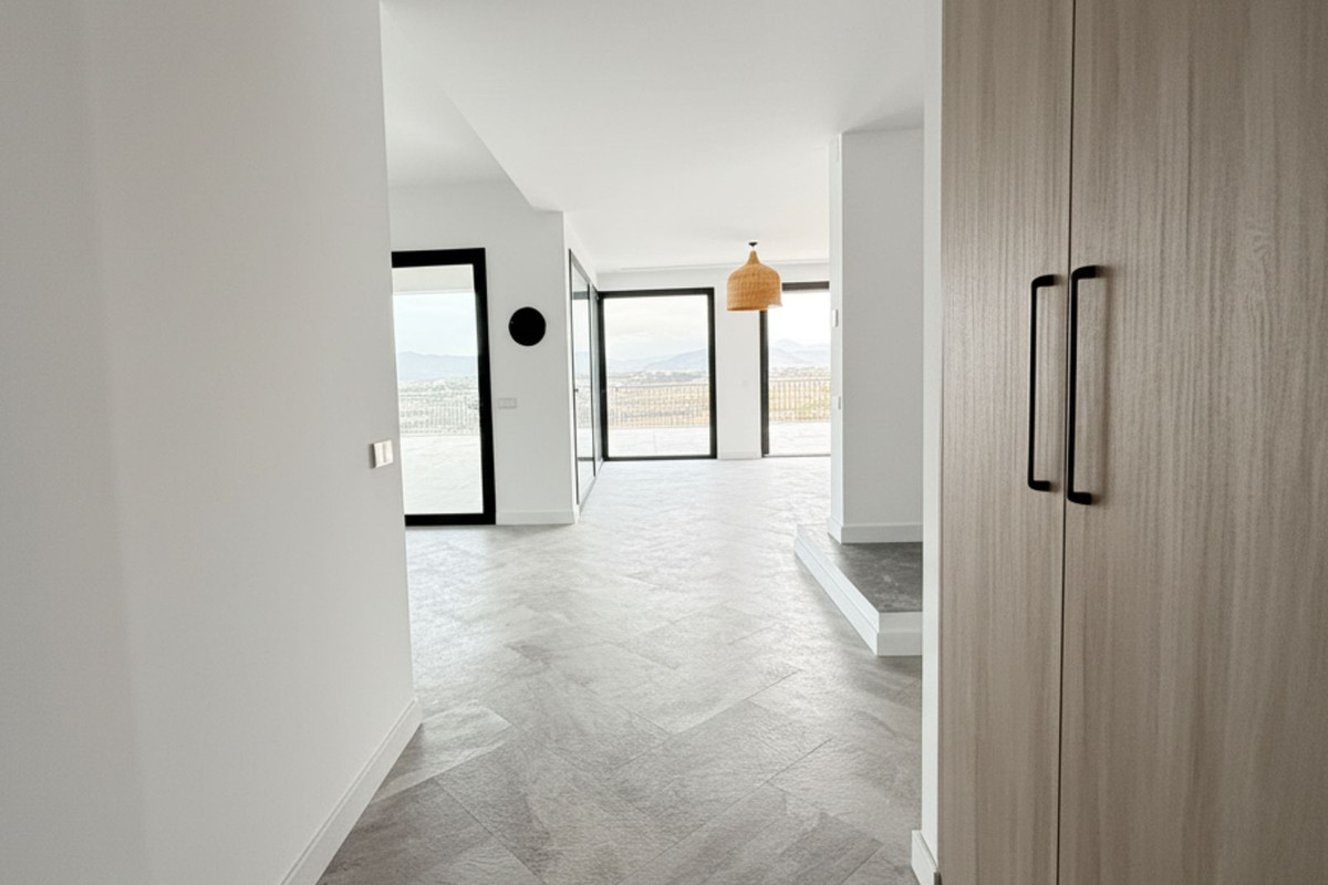 Vrijstaande Villa te koop in Coín | 4 slaapkamers H5427589
