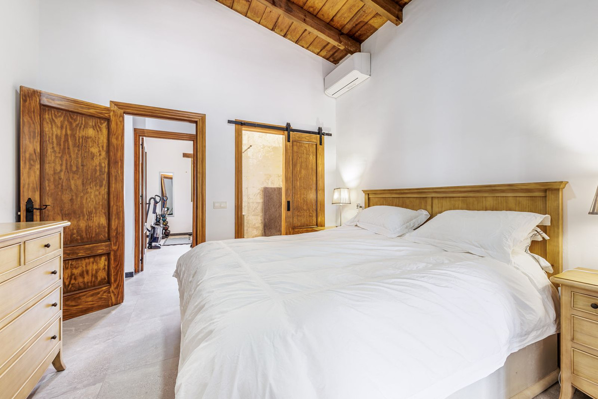 Vrijstaande Villa te koop in Coín | 3 slaapkamers H5441161