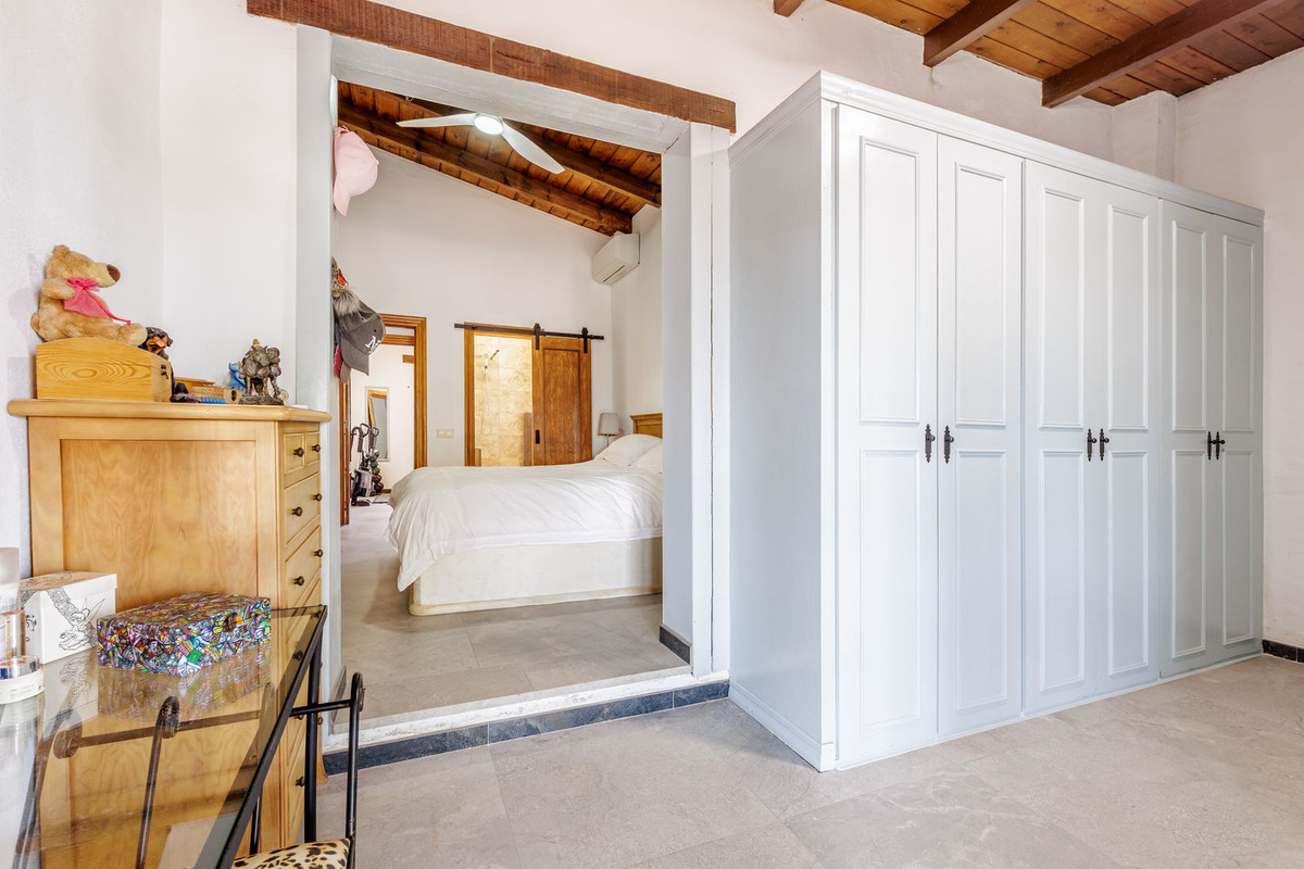 Vrijstaande Villa te koop in Coín | 3 slaapkamers H5441161