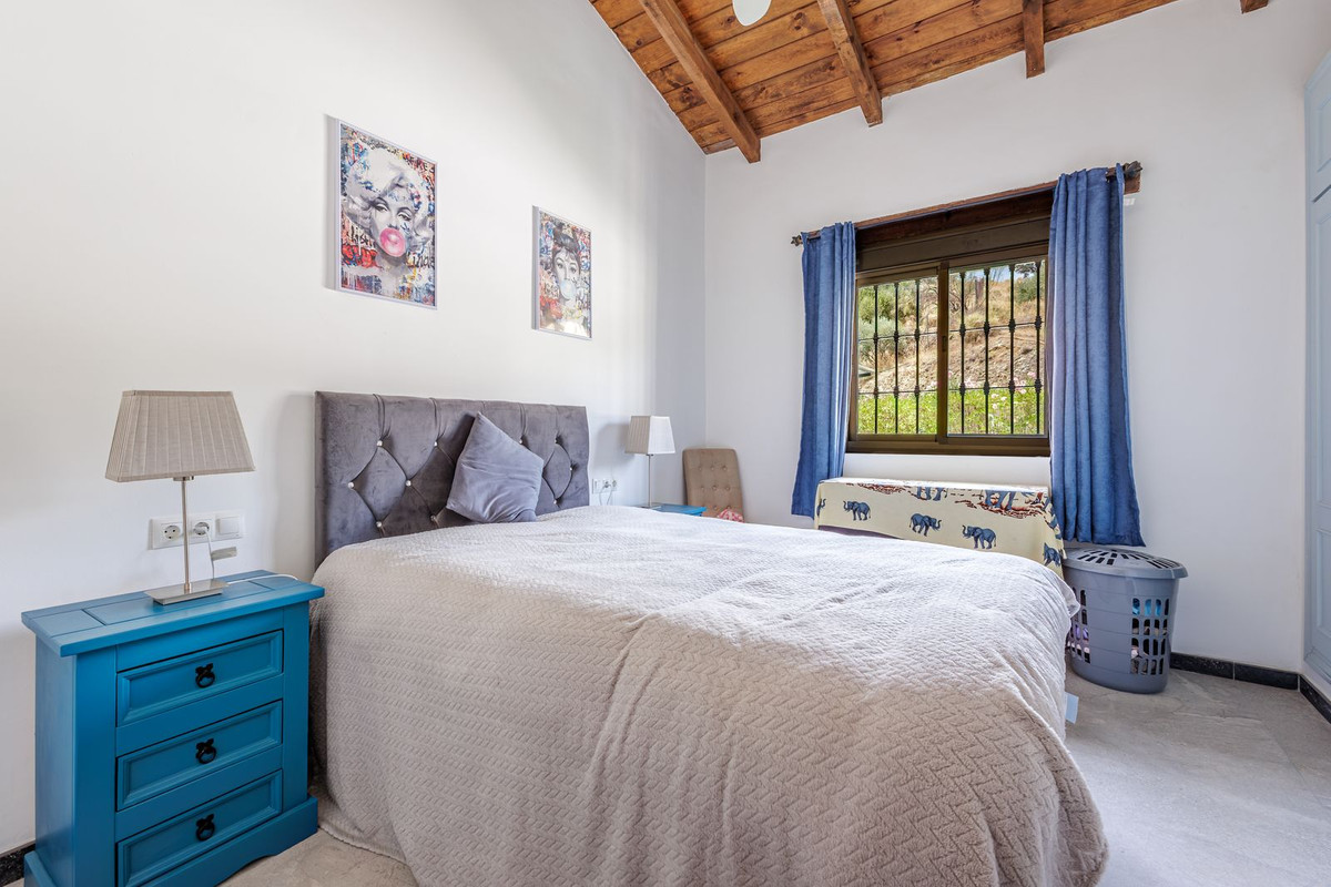 Vrijstaande Villa te koop in Coín | 3 slaapkamers H5441161