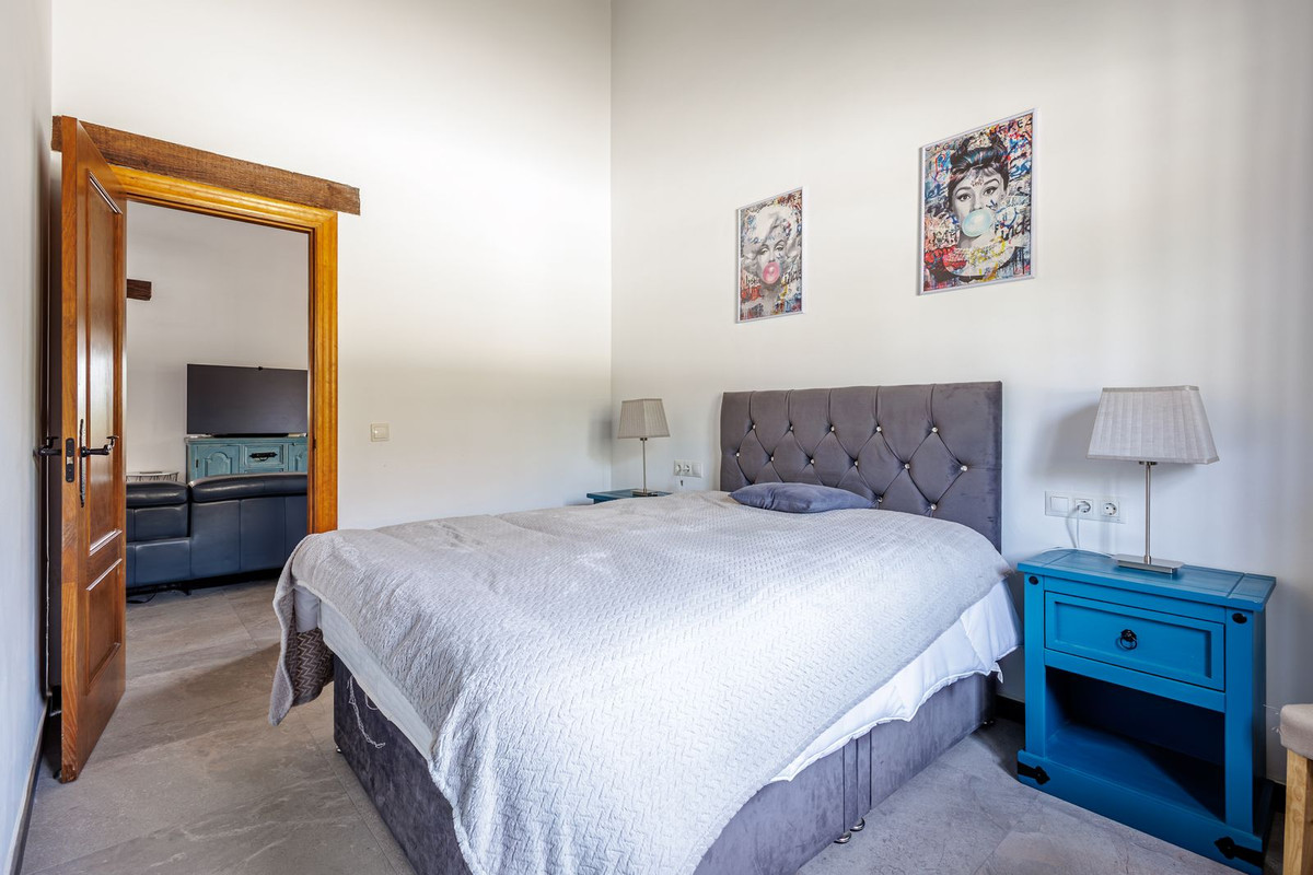 Vrijstaande Villa te koop in Coín | 3 slaapkamers H5441161