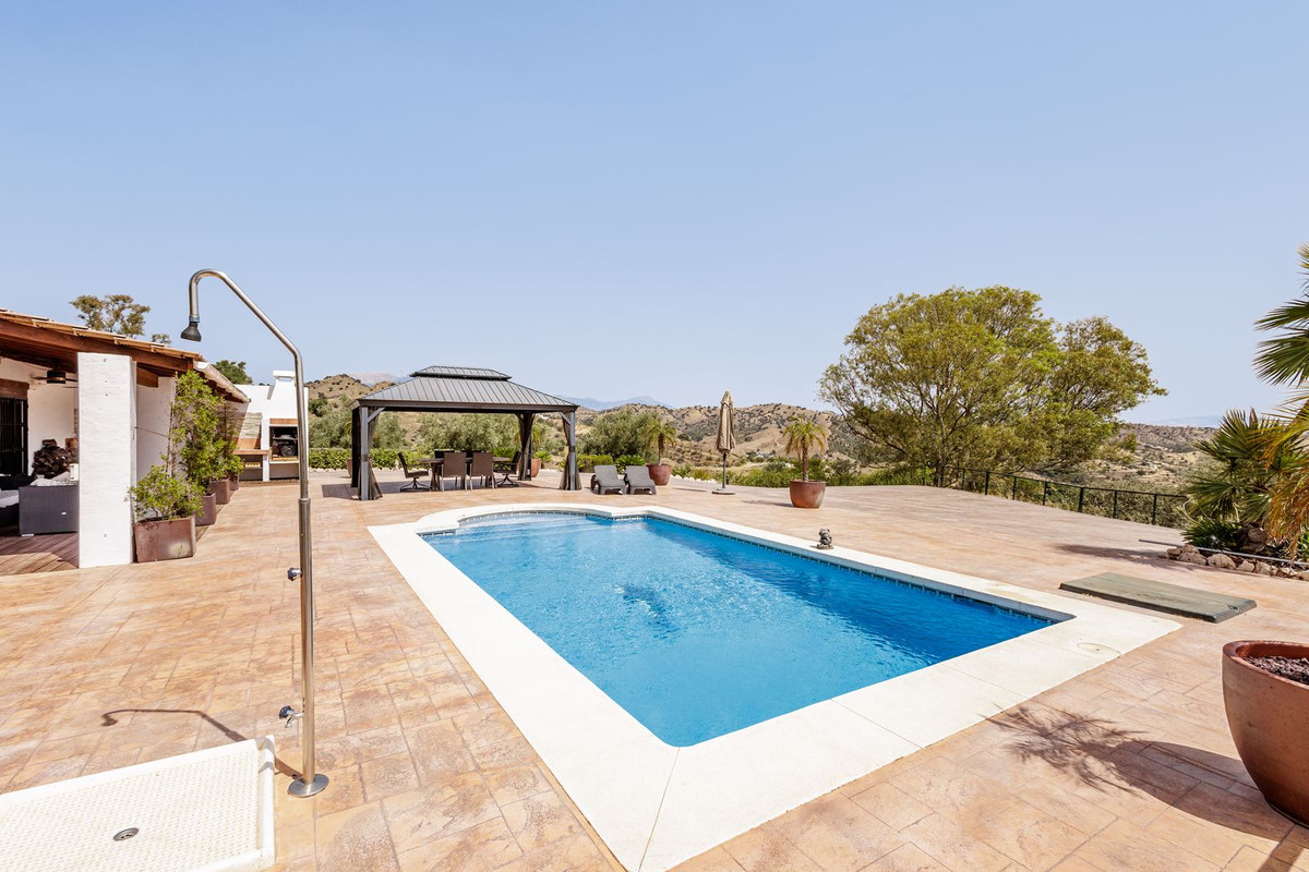 Vrijstaande Villa te koop in Coín | 3 slaapkamers H5441161