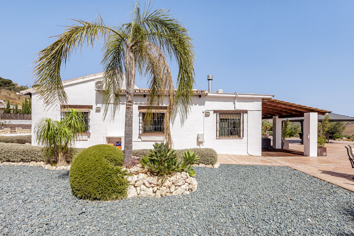 Vrijstaande Villa te koop in Coín | 3 slaapkamers H5441161