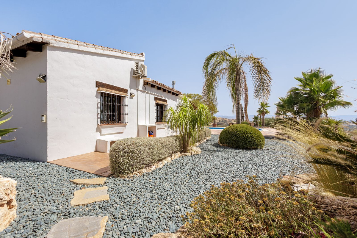 Vrijstaande Villa te koop in Coín | 3 slaapkamers H5441161