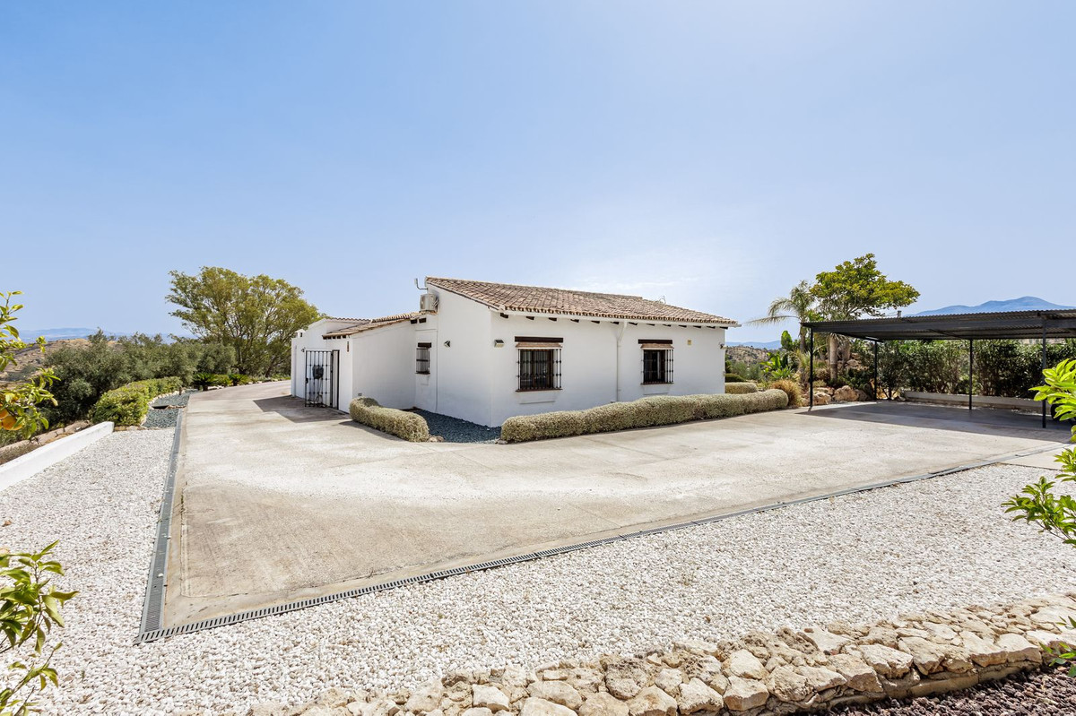 Vrijstaande Villa te koop in Coín | 3 slaapkamers H5441161