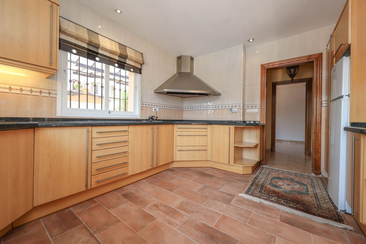 Vrijstaande Villa te koop in Coín | 4 slaapkamers H5444950