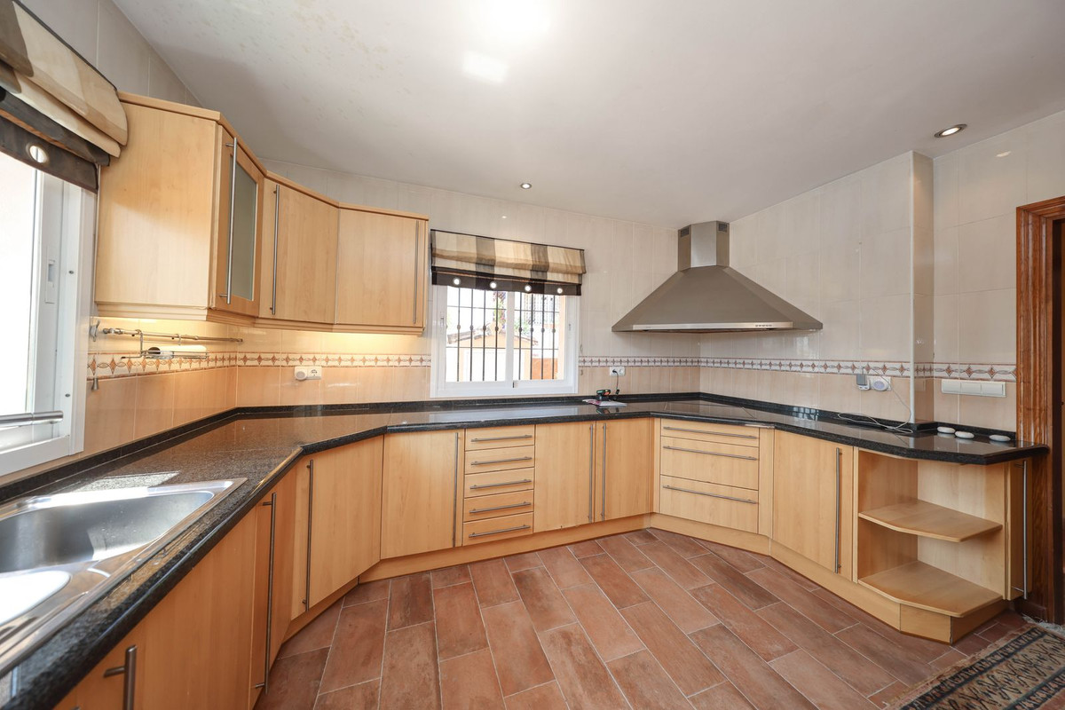 Vrijstaande Villa te koop in Coín | 4 slaapkamers H5444950