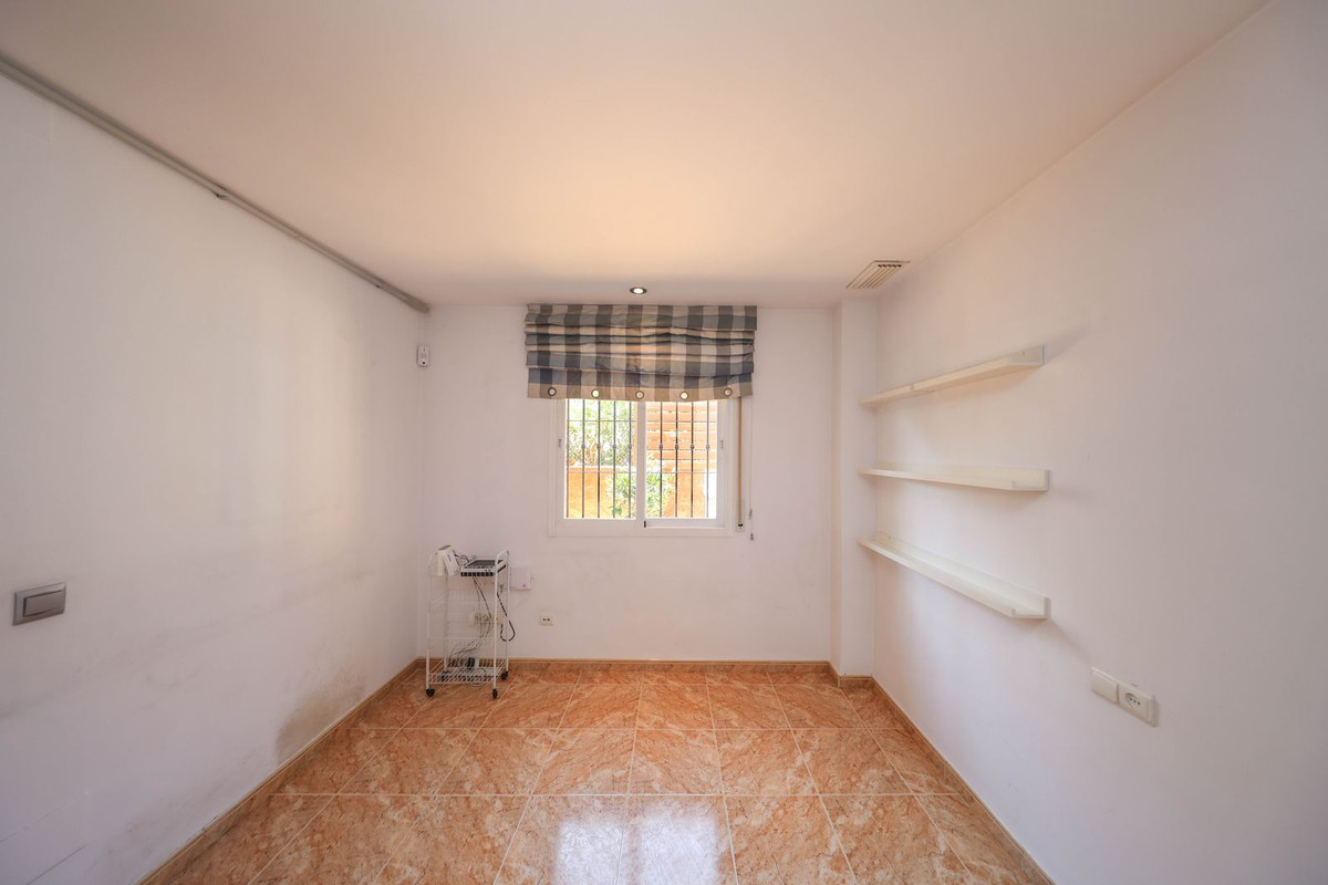 Vrijstaande Villa te koop in Coín | 4 slaapkamers H5444950