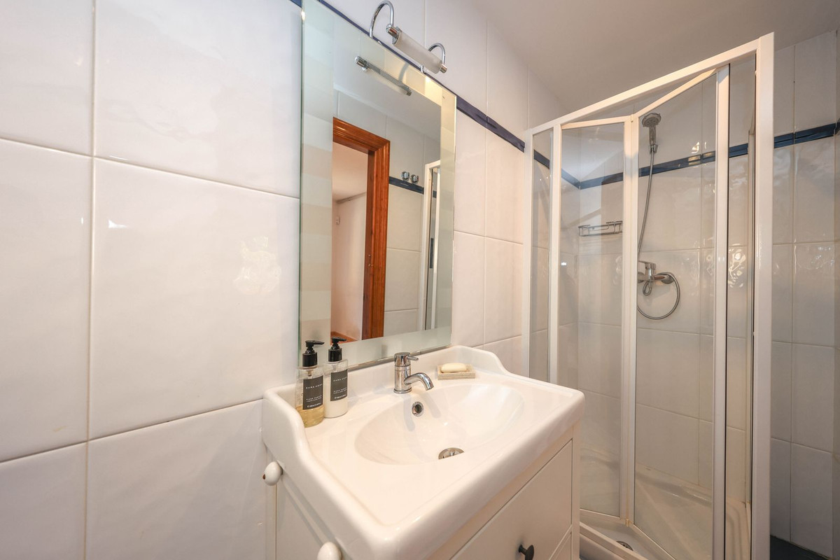 Vrijstaande Villa te koop in Coín | 4 slaapkamers H5444950