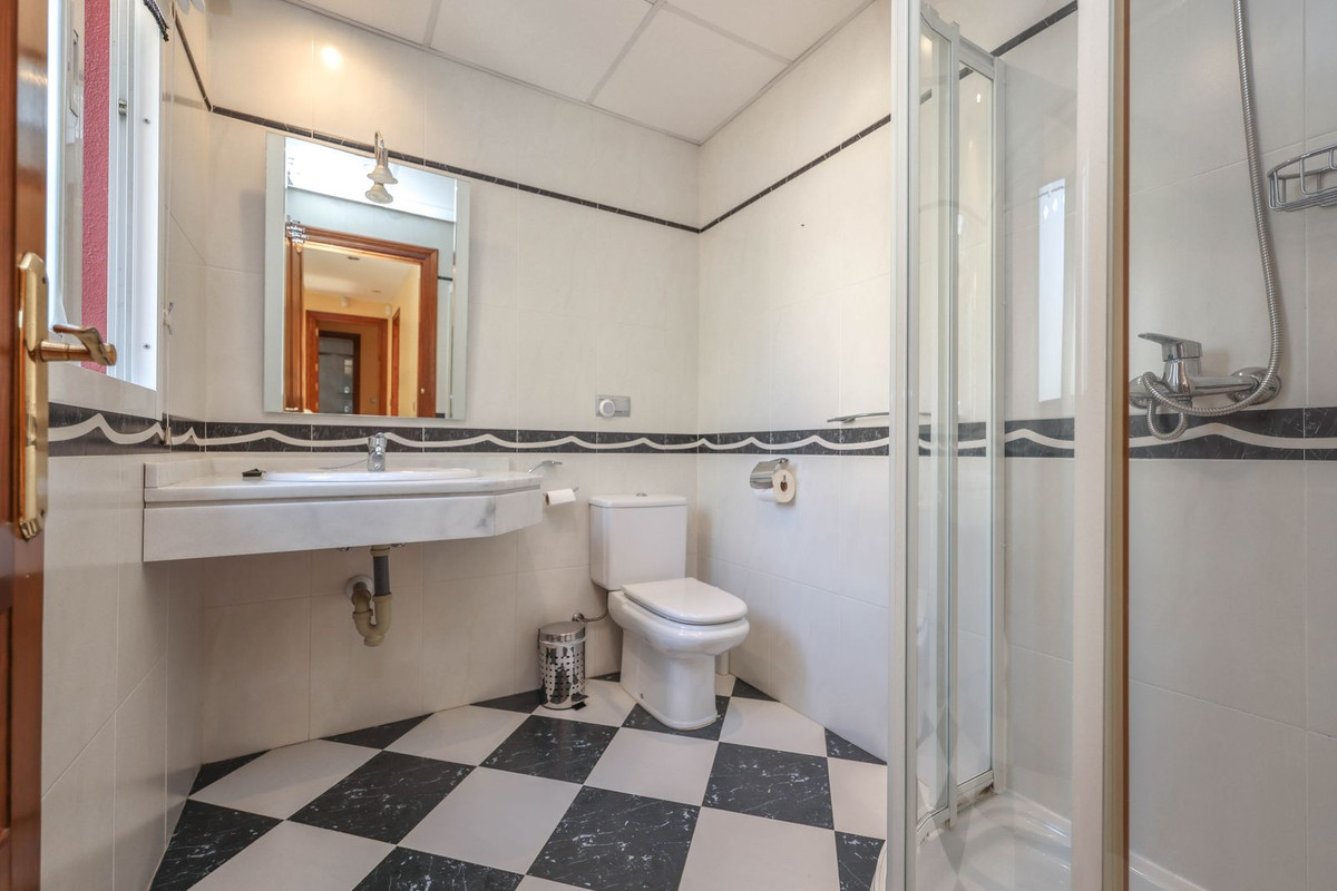 Vrijstaande Villa te koop in Coín | 4 slaapkamers H5444950