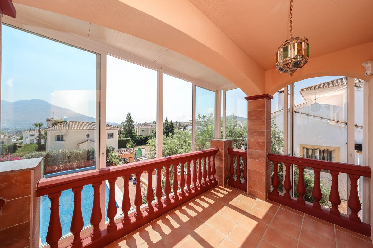 Vrijstaande Villa te koop in Coín | 4 slaapkamers H5444950