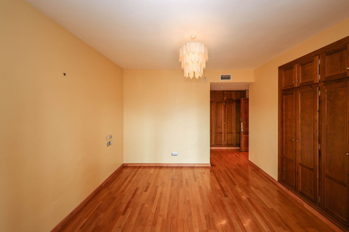 Vrijstaande Villa te koop in Coín | 4 slaapkamers H5444950