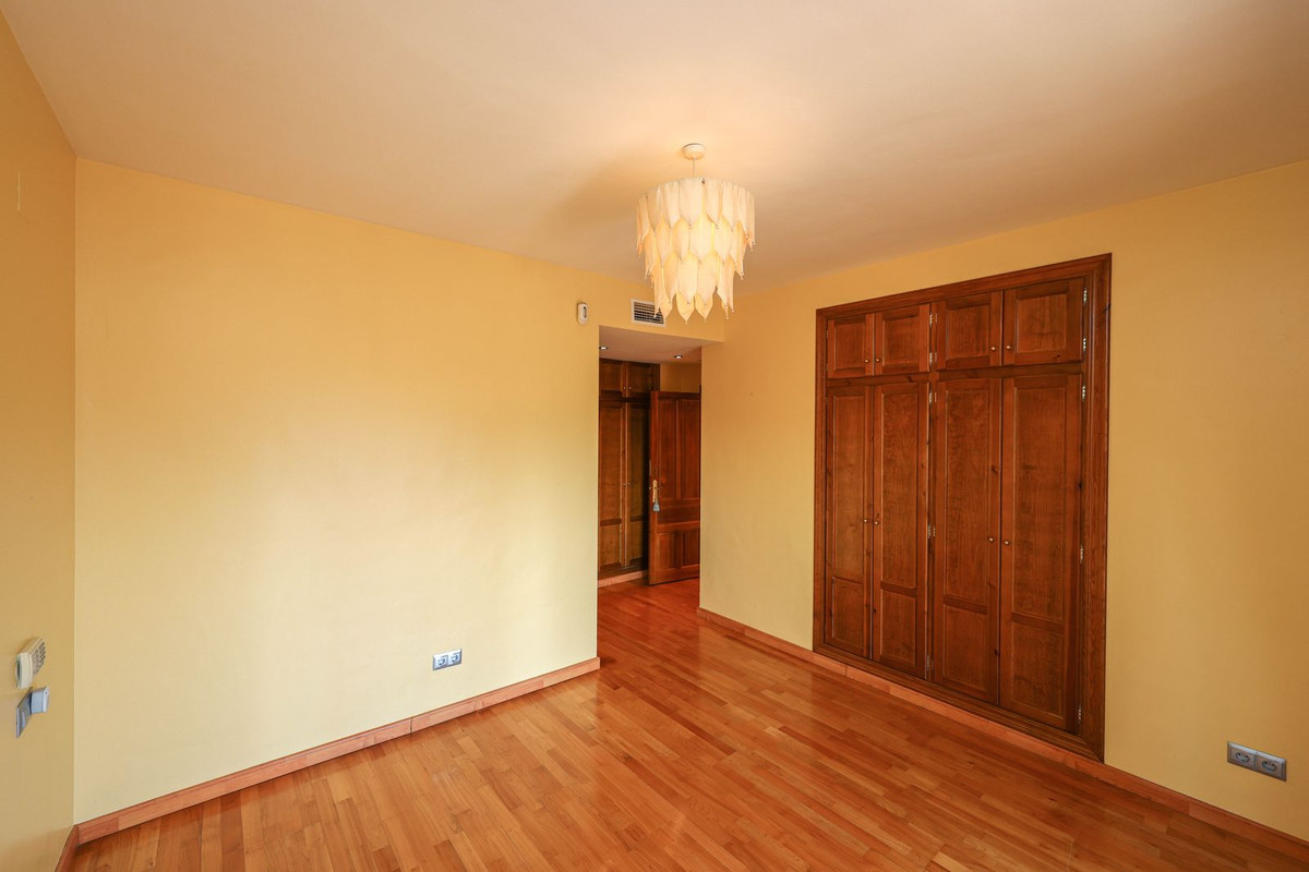 Vrijstaande Villa te koop in Coín | 4 slaapkamers H5444950