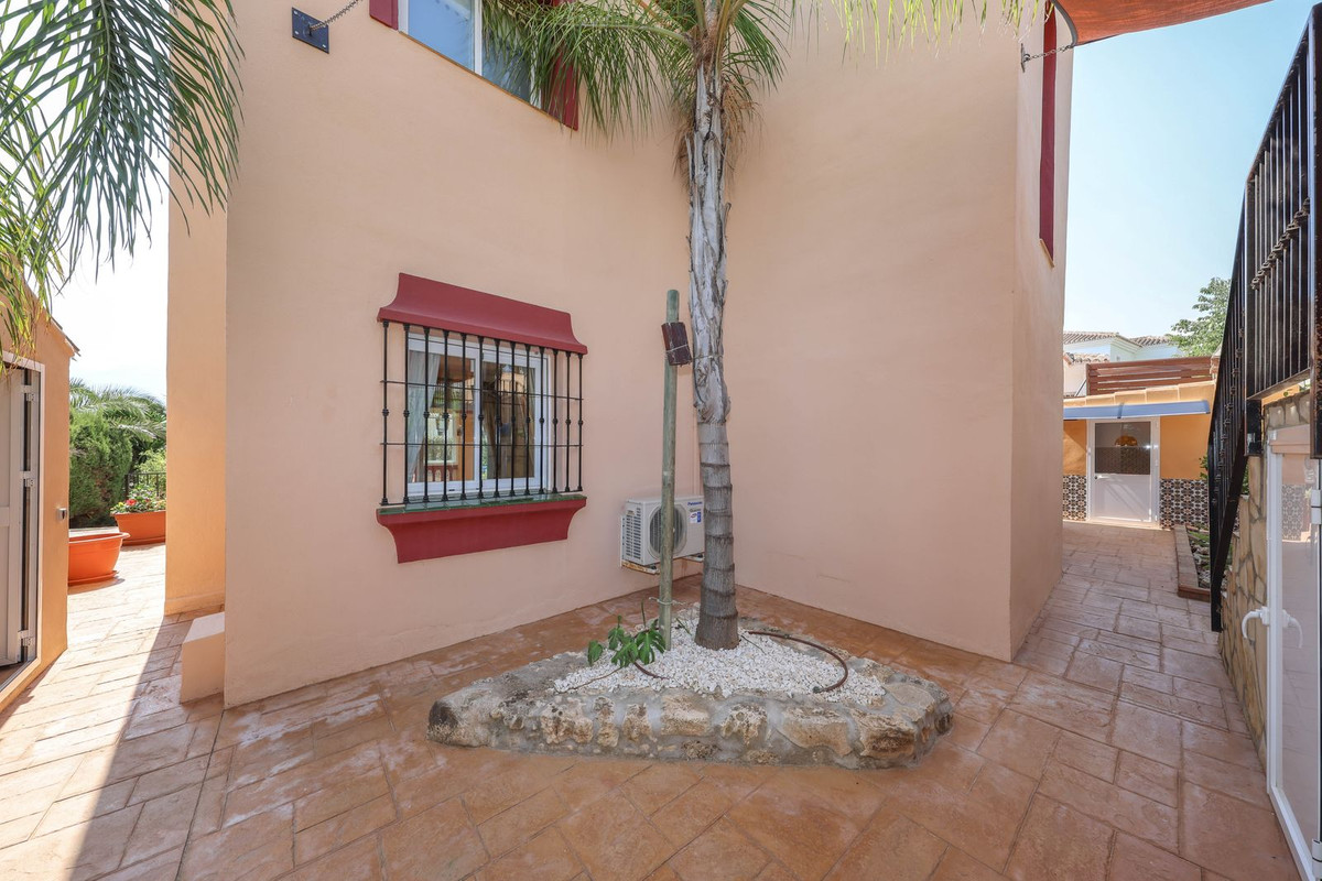 Vrijstaande Villa te koop in Coín | 4 slaapkamers H5444950