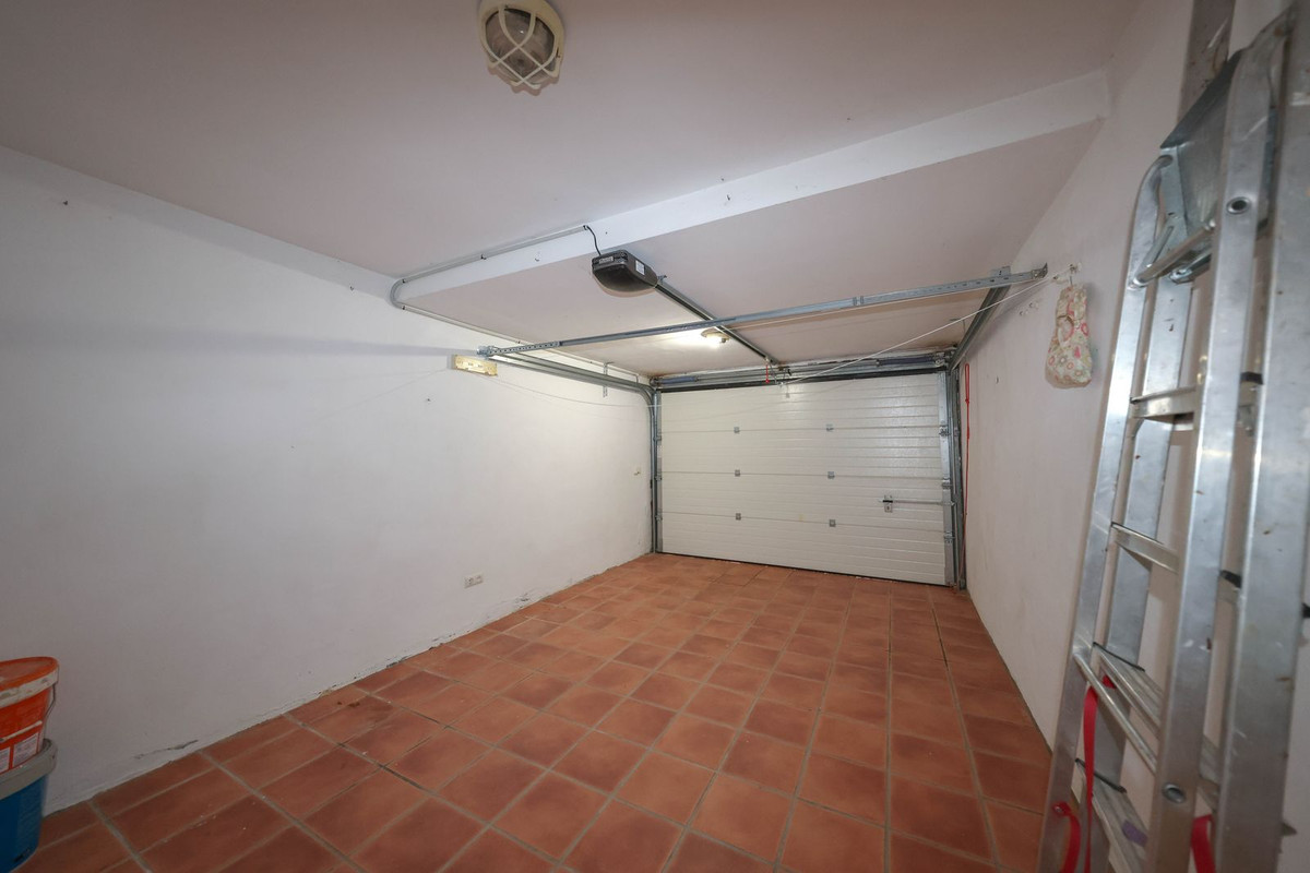 Vrijstaande Villa te koop in Coín | 4 slaapkamers H5444950