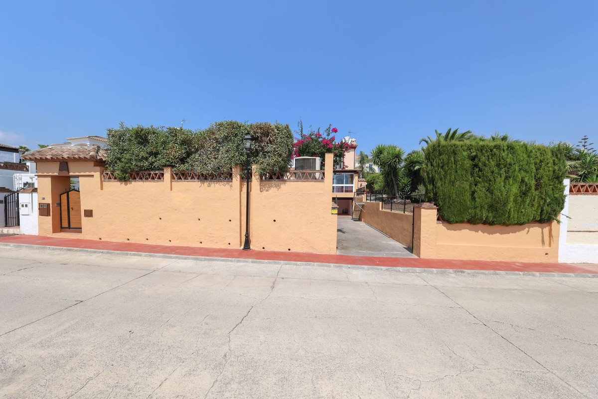 Vrijstaande Villa te koop in Coín | 4 slaapkamers H5444950