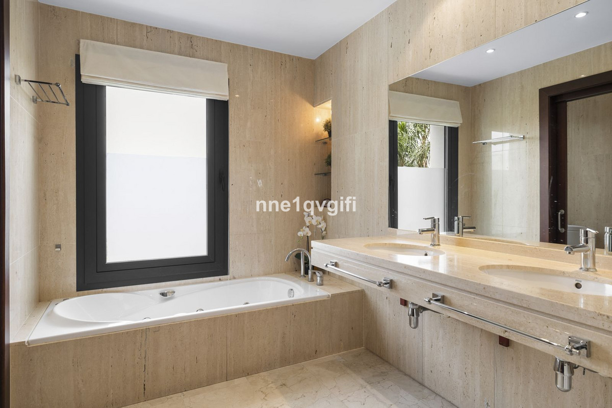 Vrijstaande Villa te koop in Coín | 5 slaapkamers H5447311
