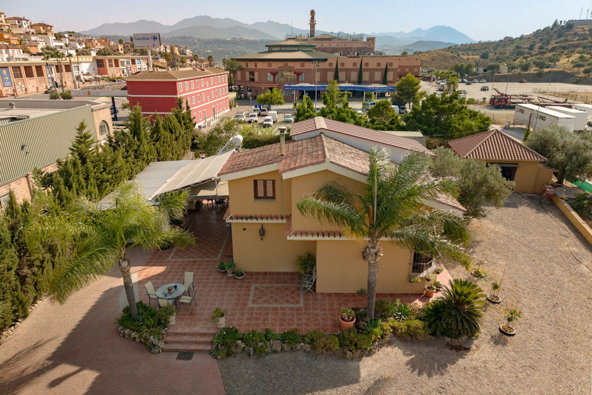 Vrijstaande Villa te koop in Coín | 3 slaapkamers H5461279