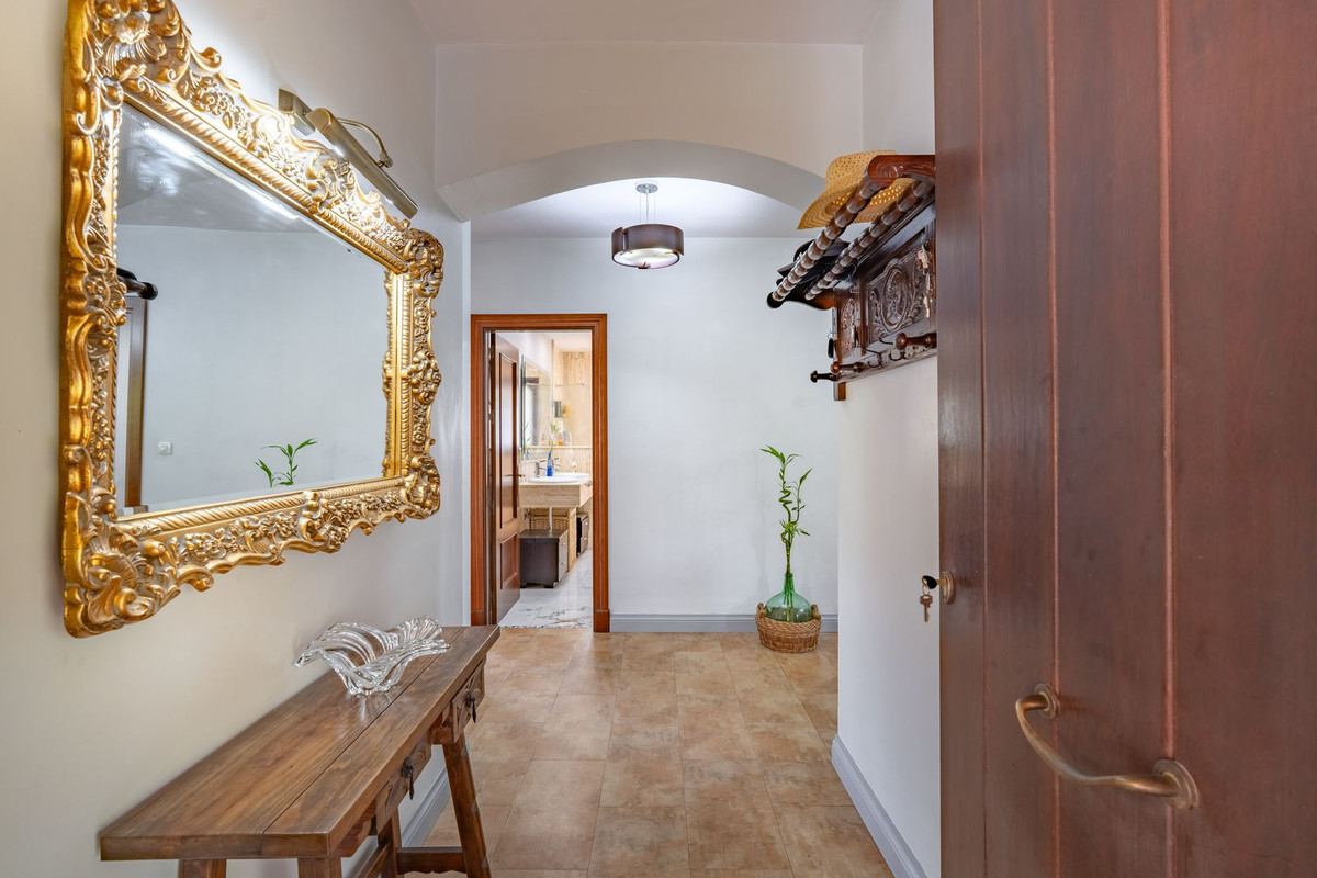 Vrijstaande Villa te koop in Coín | 3 slaapkamers H5461279