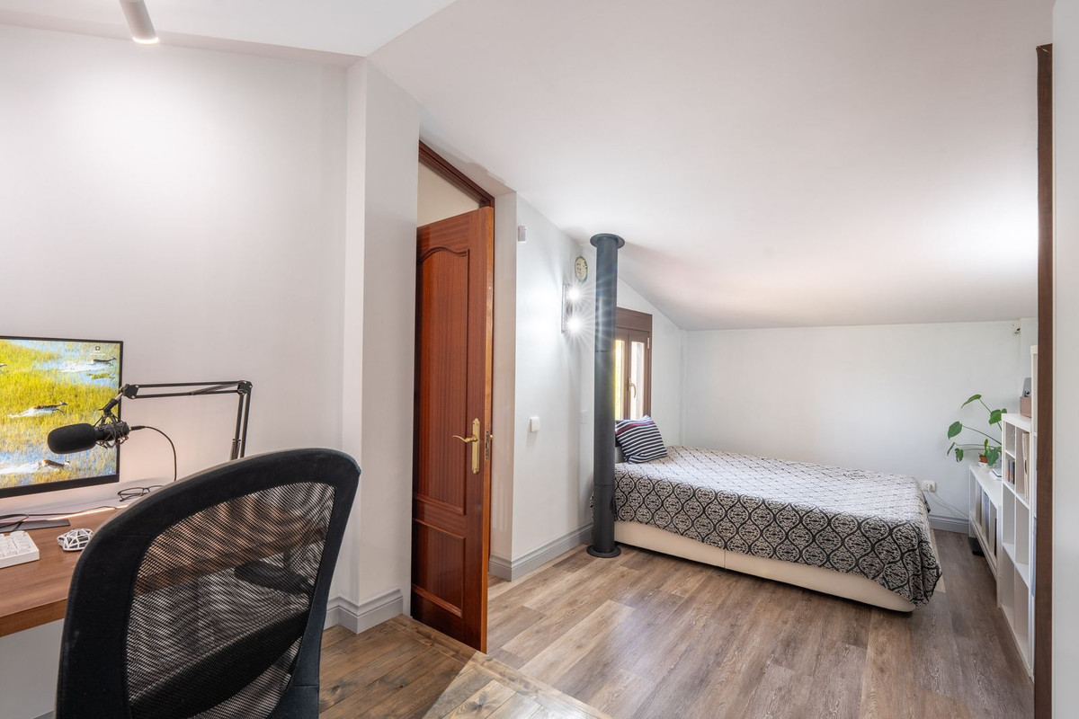 Vrijstaande Villa te koop in Coín | 3 slaapkamers H5461279