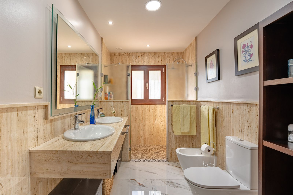 Vrijstaande Villa te koop in Coín | 3 slaapkamers H5461279