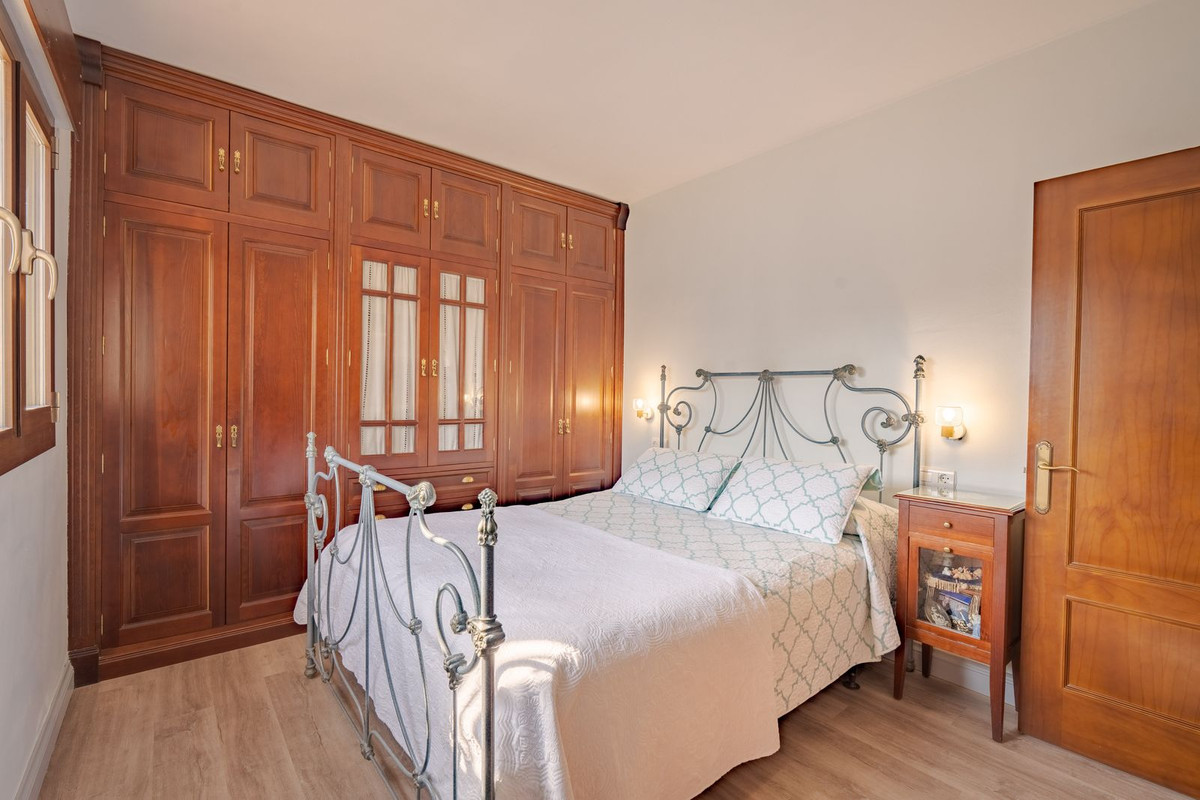 Vrijstaande Villa te koop in Coín | 3 slaapkamers H5461279