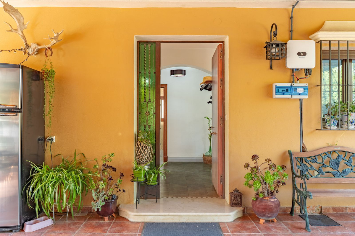 Vrijstaande Villa te koop in Coín | 3 slaapkamers H5461279