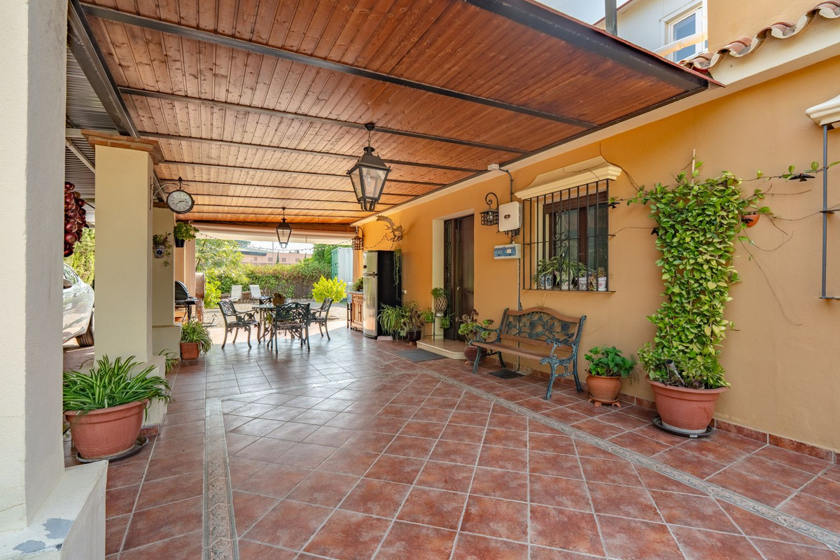 Vrijstaande Villa te koop in Coín | 3 slaapkamers H5461279