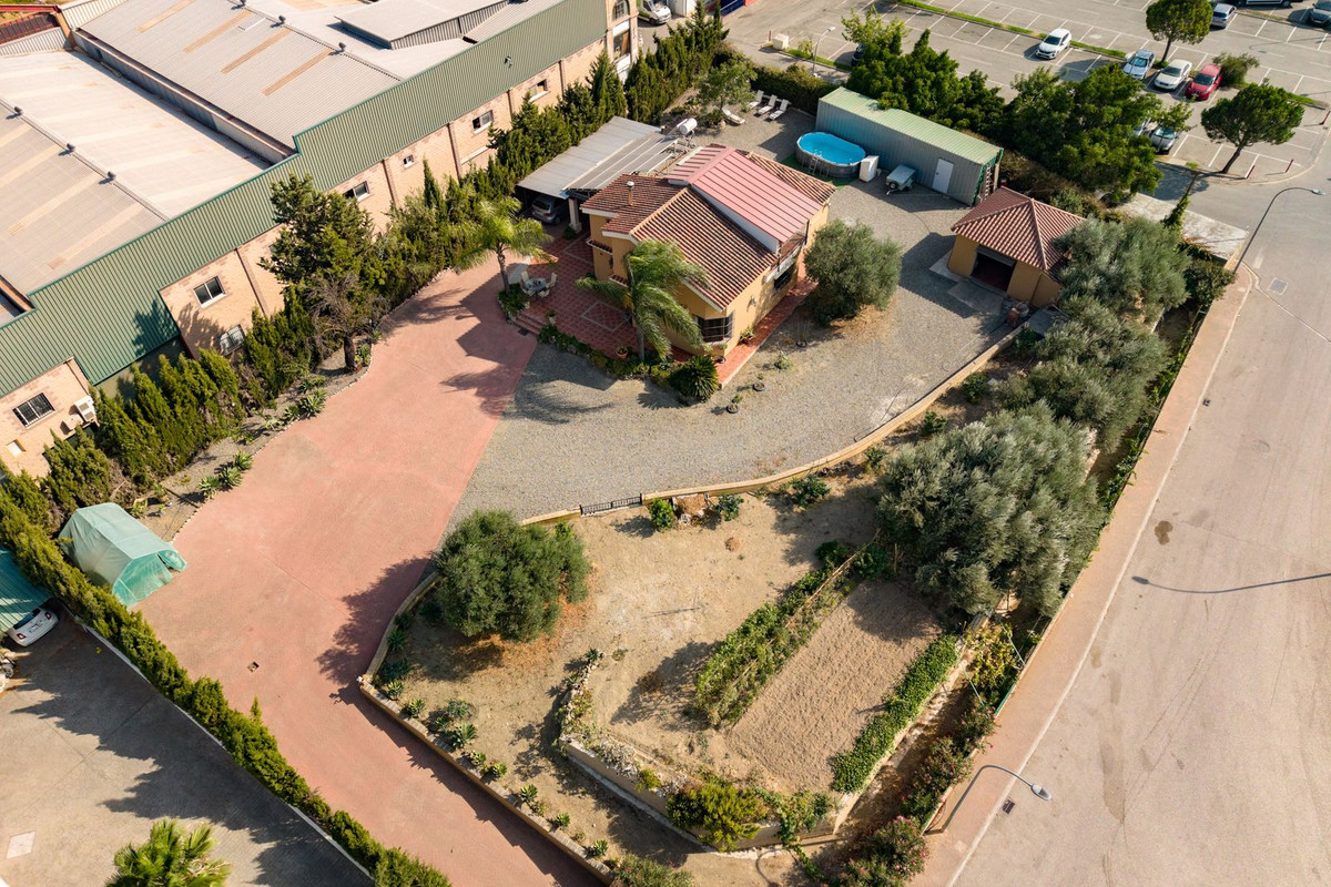 Vrijstaande Villa te koop in Coín | 3 slaapkamers H5461279
