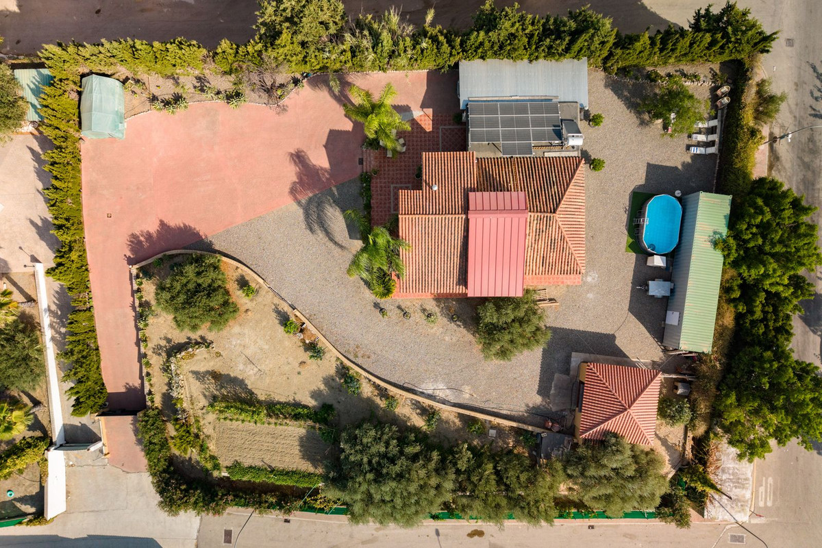 Vrijstaande Villa te koop in Coín | 3 slaapkamers H5461279