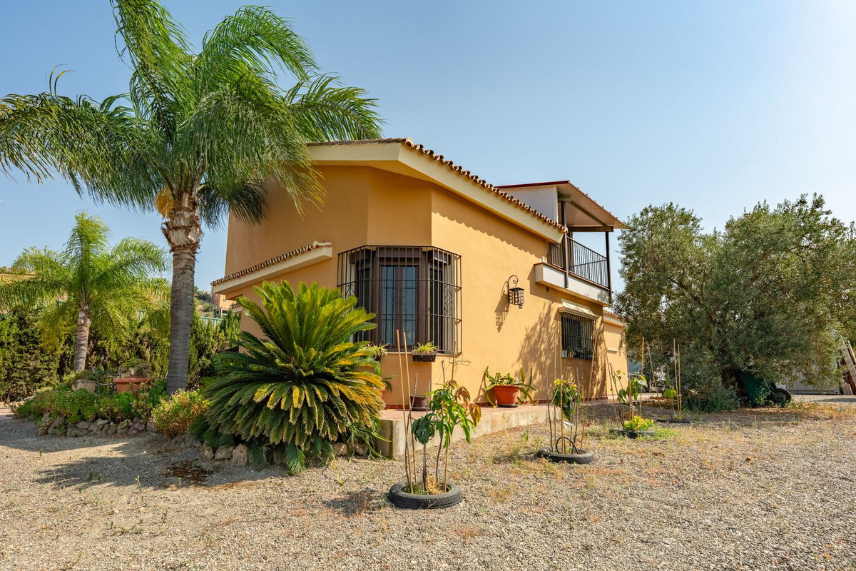 Vrijstaande Villa te koop in Coín | 3 slaapkamers H5461279