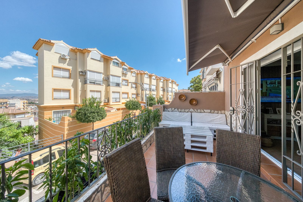 Geschakelde Woning te koop in Coín | 4 slaapkamers H5465371